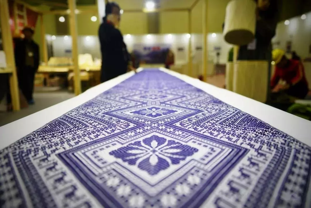 侗錦作品-03.png 侗錦作品-03.png