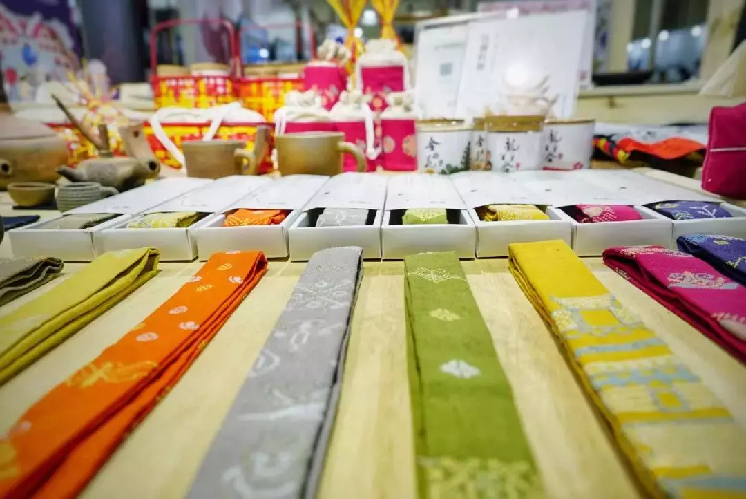 新通道·花瑤花作品-05.png 新通道·花瑤花作品-05.png